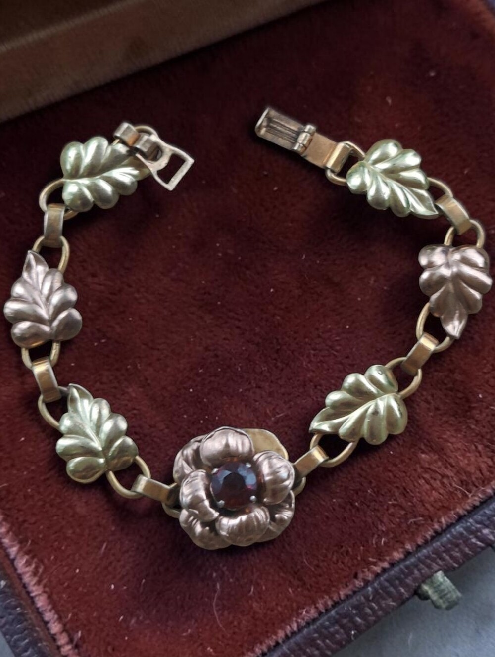 Vintage 12 K gf rose gold over sterling silver garnet flour bracelet - Picture 2 of 14